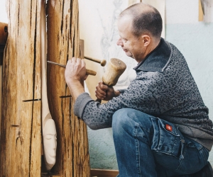 Bildhauer Martin Schonhardt führt Idee und Raum zusammen - Etwas, das berührt Bildhauer Martin Schonhardt führt Idee und Raum zusammen - Etwas, das berührt