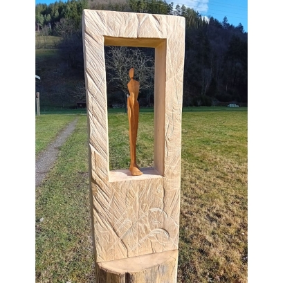 Mensch im Raum - Linde, Kirschbaumholz Mensch im Raum - Linde, Kirschbaumholz